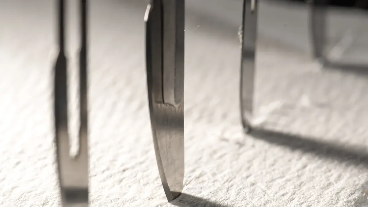 أين يمكنني شراء إبر متوسطة ثابتة ذات 9 دبابيس بالجملة؟